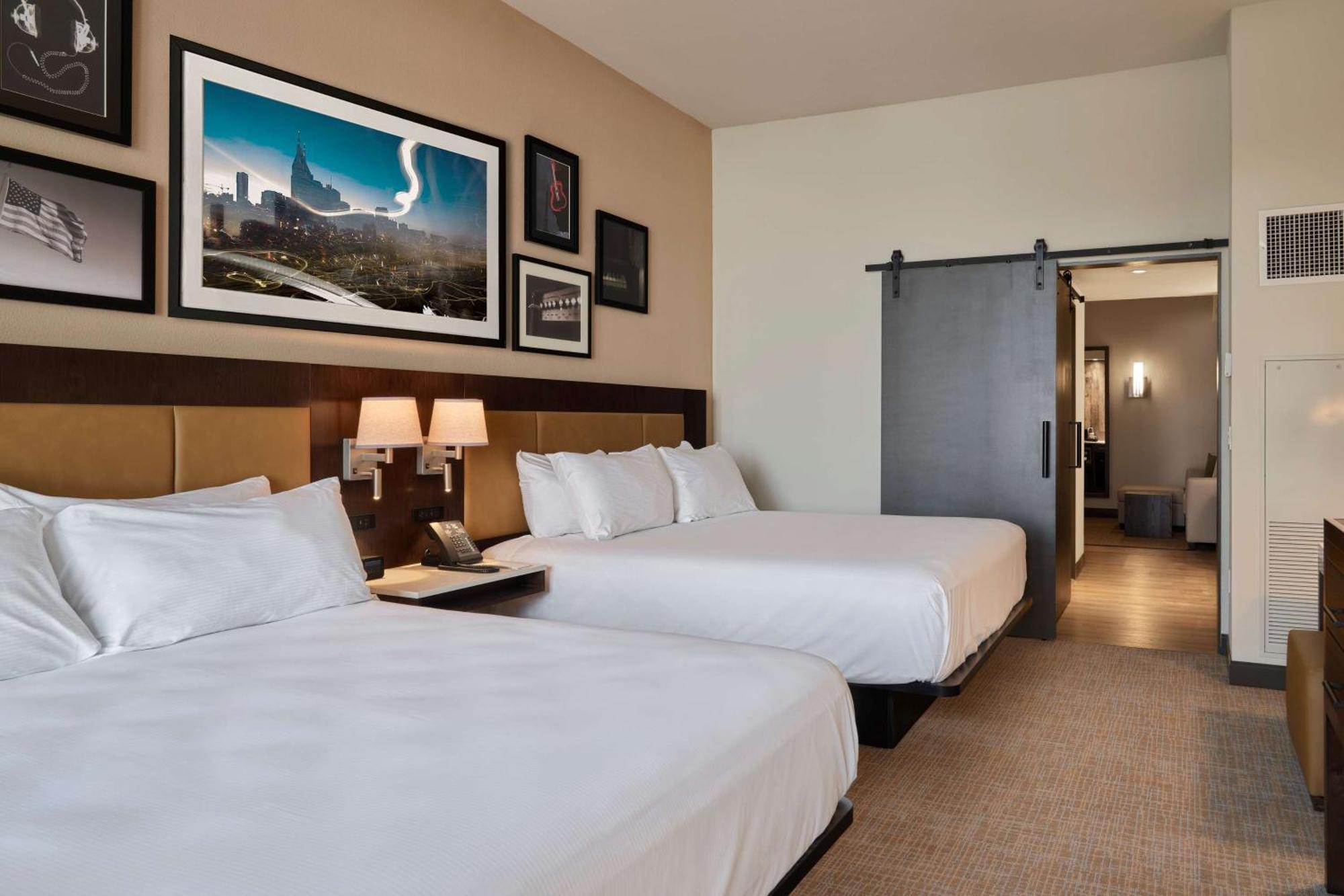 Embassy Suites By Hilton Nashville Downtown Экстерьер фото