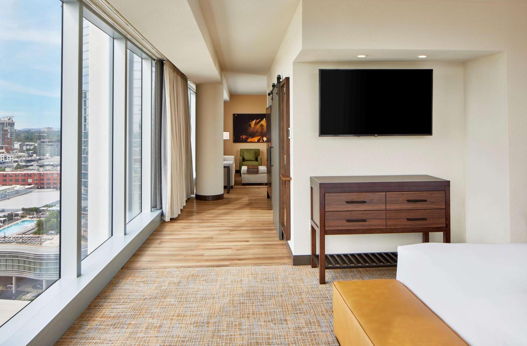 Embassy Suites By Hilton Nashville Downtown Экстерьер фото