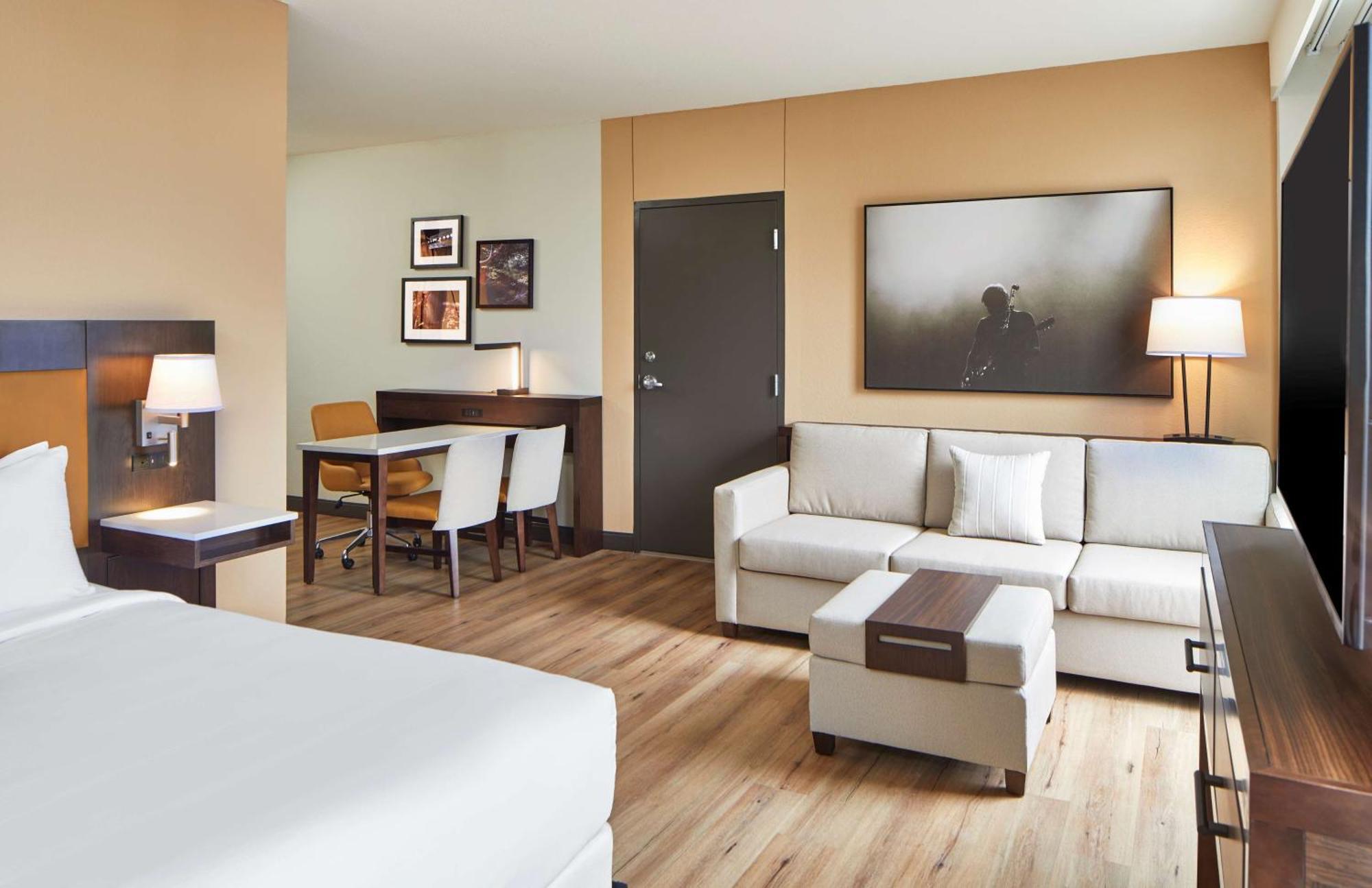Embassy Suites By Hilton Nashville Downtown Экстерьер фото